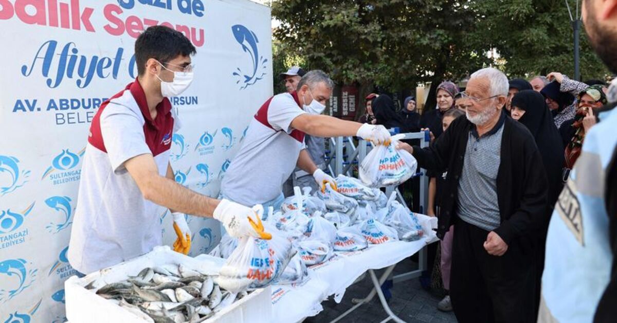 Sultangazi’de balık dağıtımı başladı