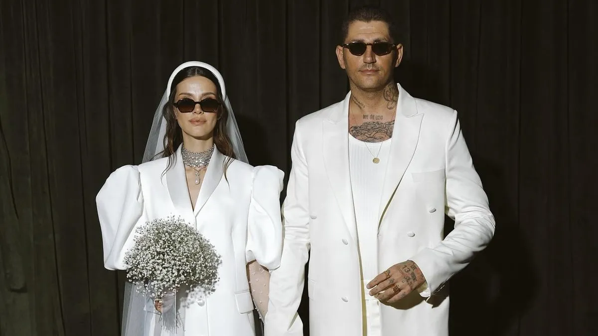 Olumsuz yorumlara tepki göstermişlerdi…Taze evli çift İrem Helvacıoğlu ile Ural Kaspar’dan mutluluk pozu!