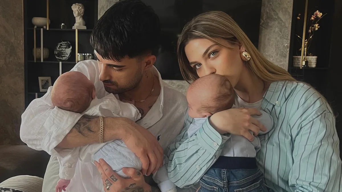 Minik Tatlısesler’in yeni yıl fotoğrafı! İdo Tatlıses, Yasemin Şefkatli ve oğullarından içinizi ısıtacak 2025 pozu!