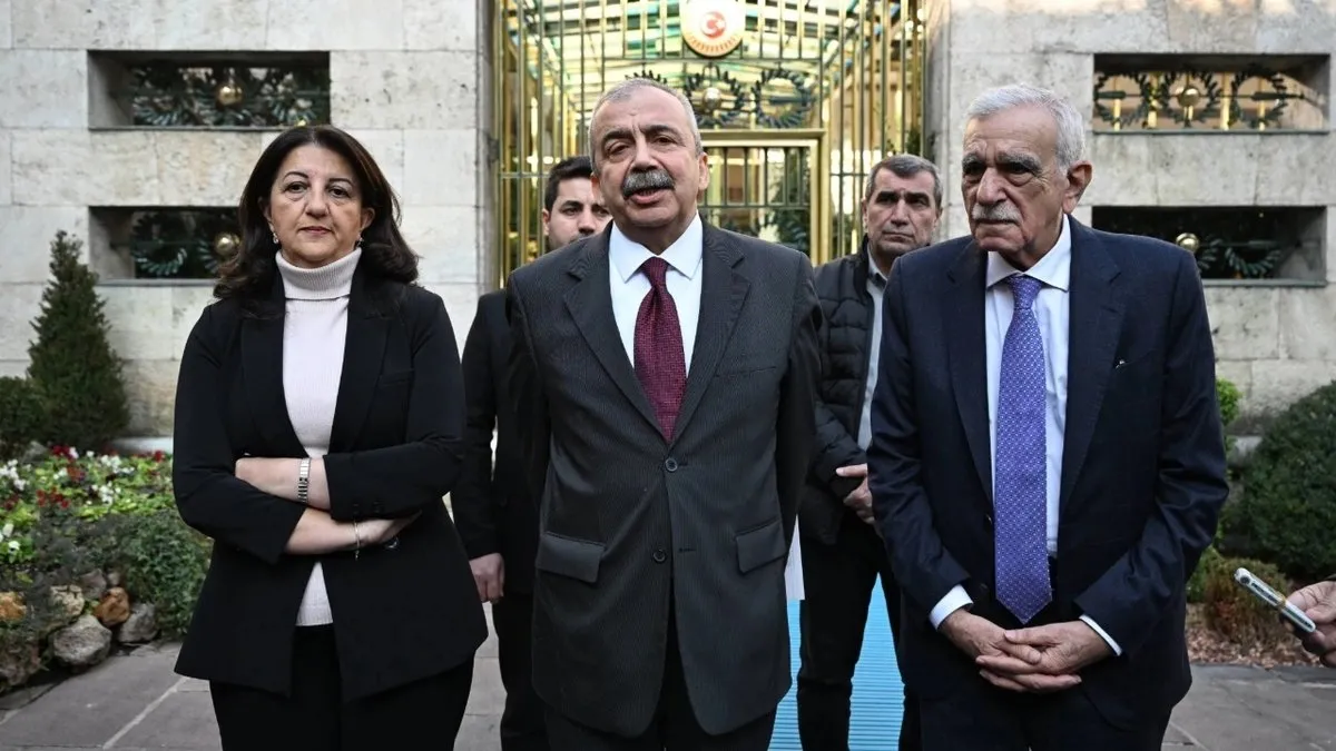 SON DAKİKA… DEM’in üçüncü İmralı ziyareti için onay çıktı!