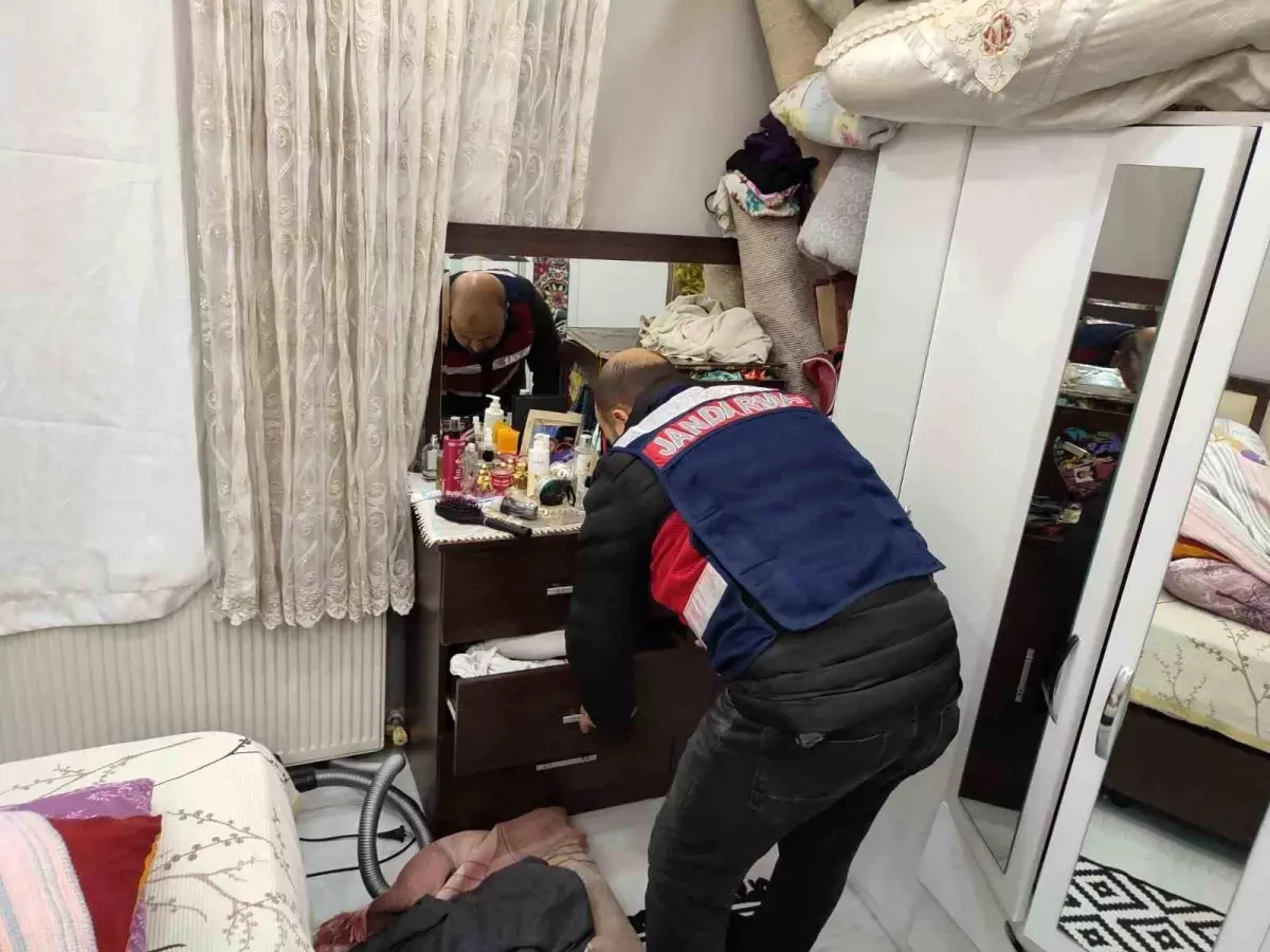 Ankara’da Siber Suç Operasyonu: 5 Gözaltı